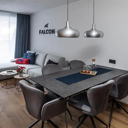 Falcon Zell Am - Summercard Included *