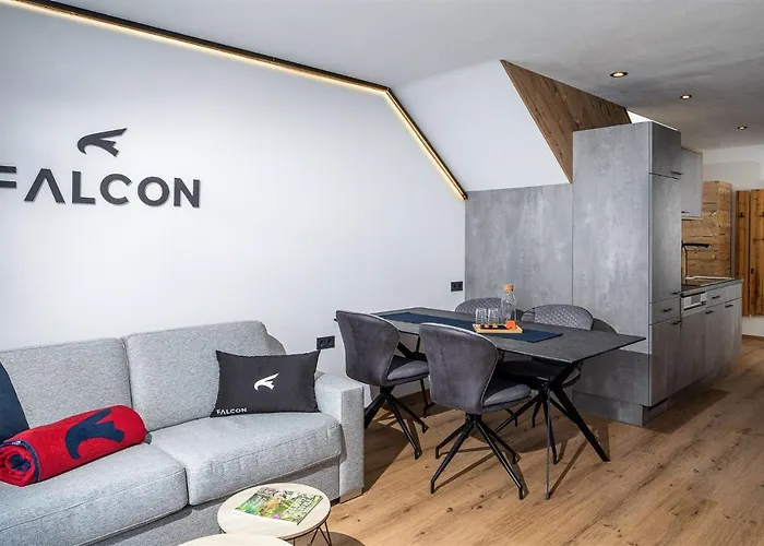 Falcon Zell Am زيل أم سي